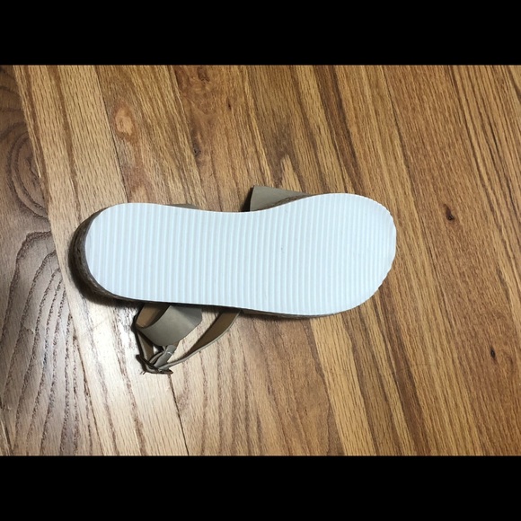 Espadrilles - Picture 3 of 5